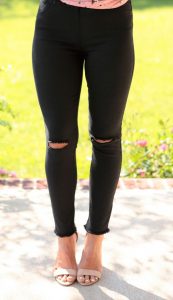 Plus Size Knee Ripped Jeggings