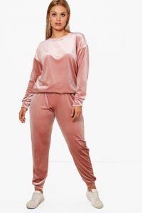 Plus Size Pink Velvet Sweatsuit