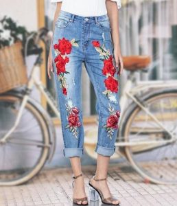 Plus Size Rose Embroidered Jeans