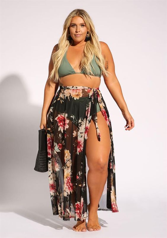 beach outfits for curvy ladies